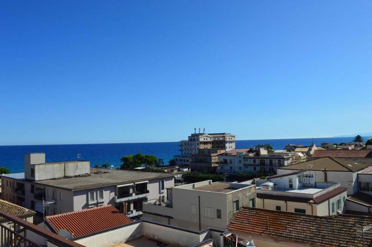 Emerella Guest House Siderno Beach المظهر الخارجي الصورة